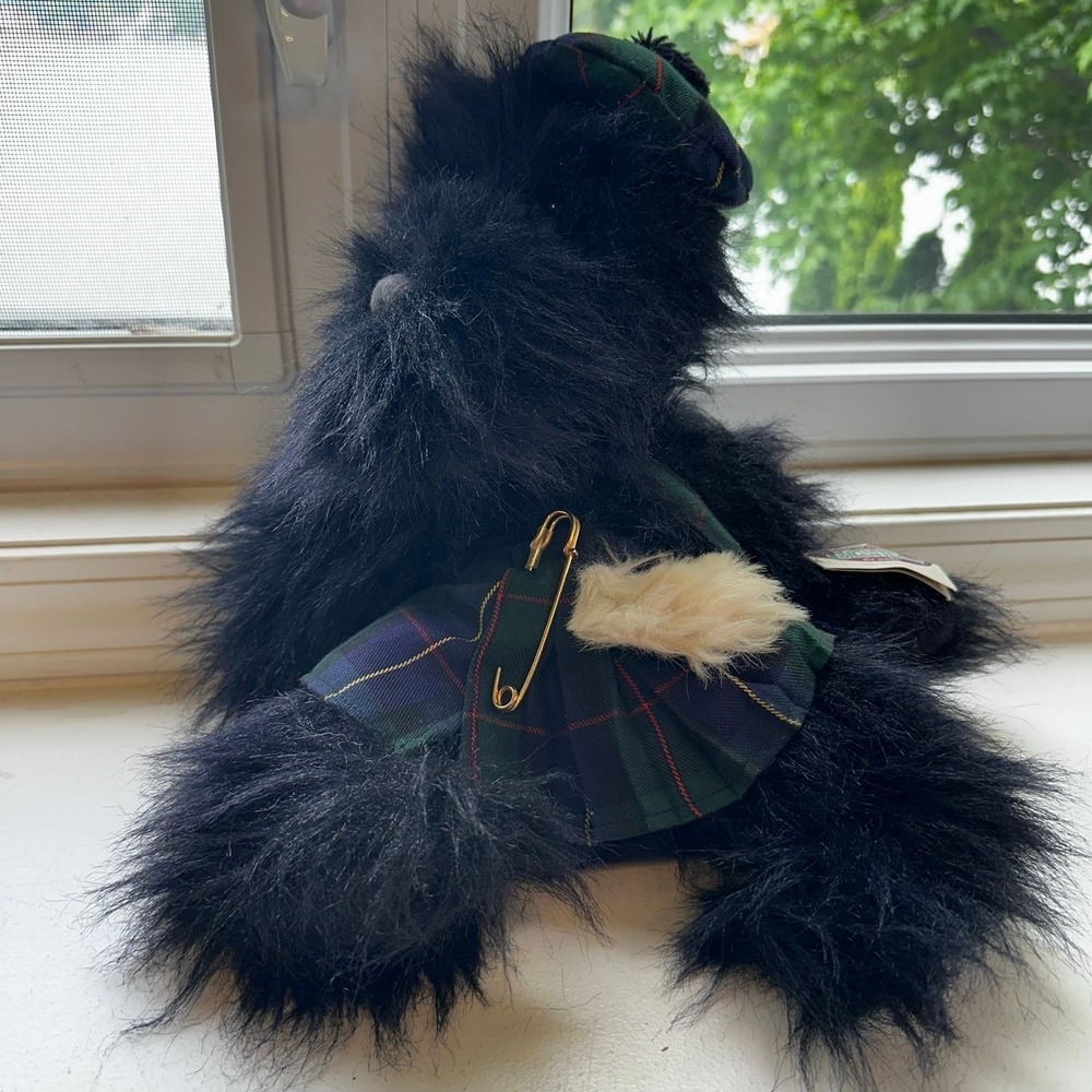 Ganz McKenzie Scottish Terrier plush retired new with tags